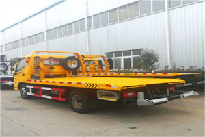 祥云附近拖车救援搭电